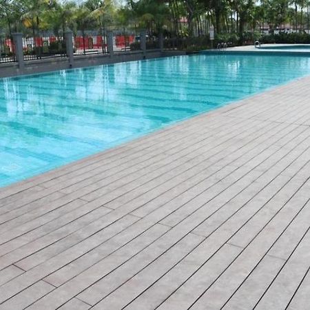 Johor Desaru Beach Bungalow Villas Kangkar Chemaran Экстерьер фото