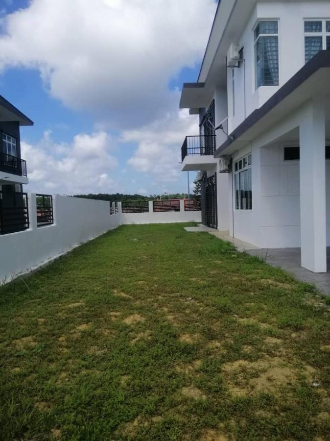 Johor Desaru Beach Bungalow Villas Kangkar Chemaran Экстерьер фото