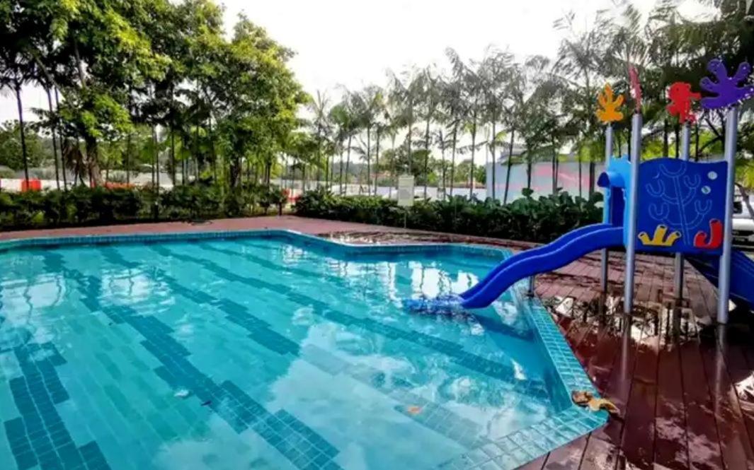 Johor Desaru Beach Bungalow Villas Kangkar Chemaran Экстерьер фото